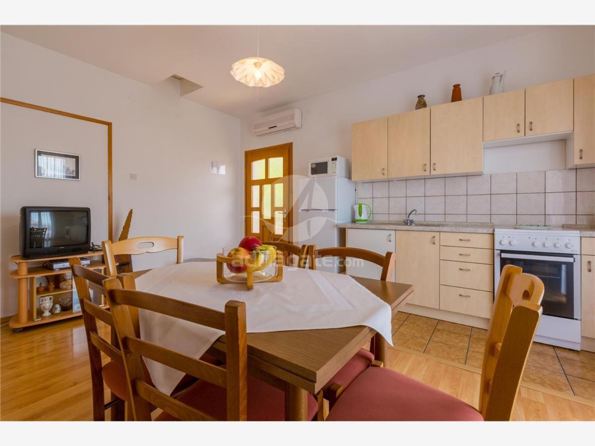 Apartments Dora Selce Buitenkant foto