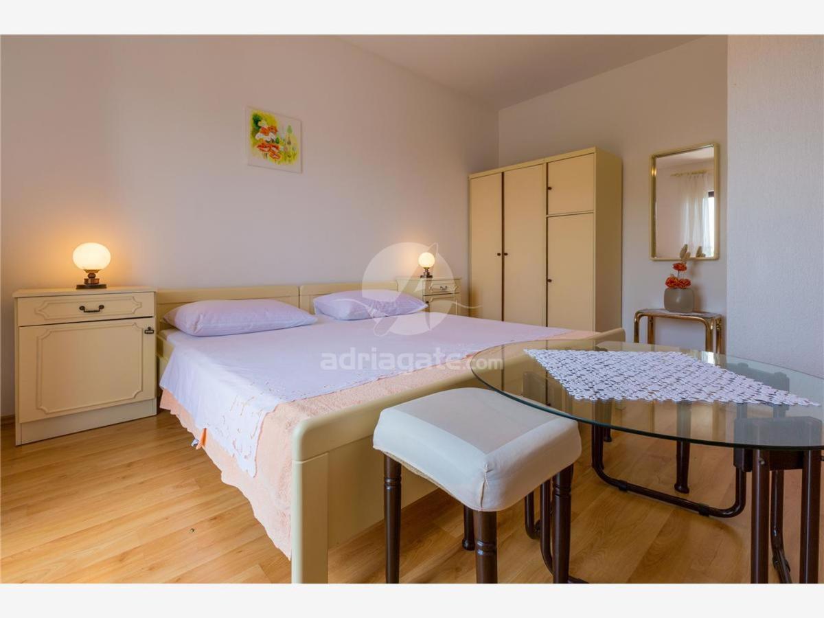 Apartments Dora Selce Buitenkant foto